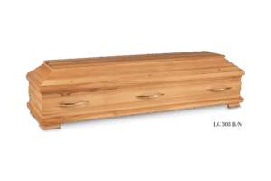 LG 303 B/N Kernbuchen Truhe italienische Form Natur geölt