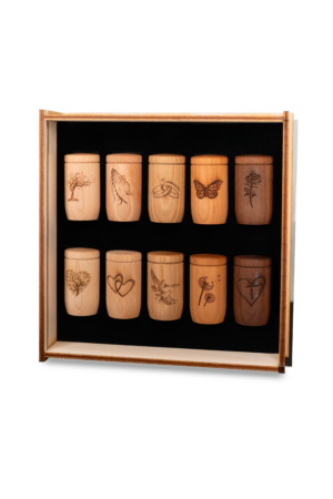 8100805 - Set aus 10x Ascheurne Mini ca. 5 cm im Holzkästchen